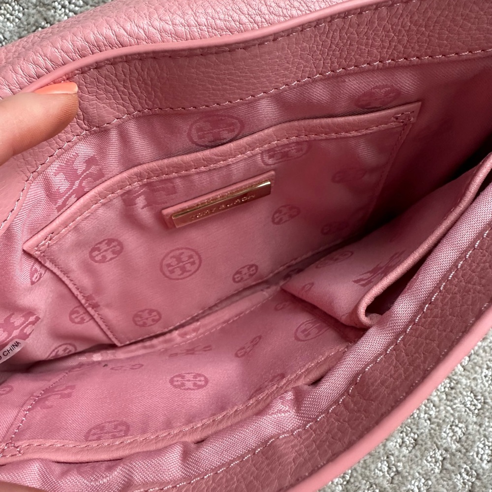 Tory Burch Pink Clutch with Gold Chain - Picture 4 of 7